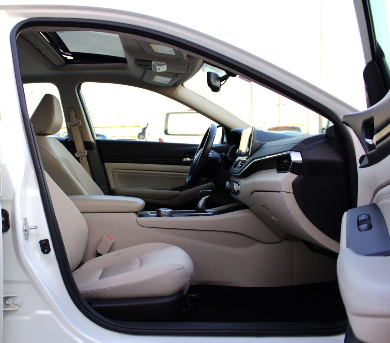 نيسان ألتيما SV نيسان التيما 2020 خليجي فل ابشن بحالة ممتازة