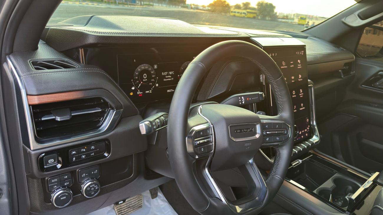 GMC Yukon XL Denali XL 6.2L V8