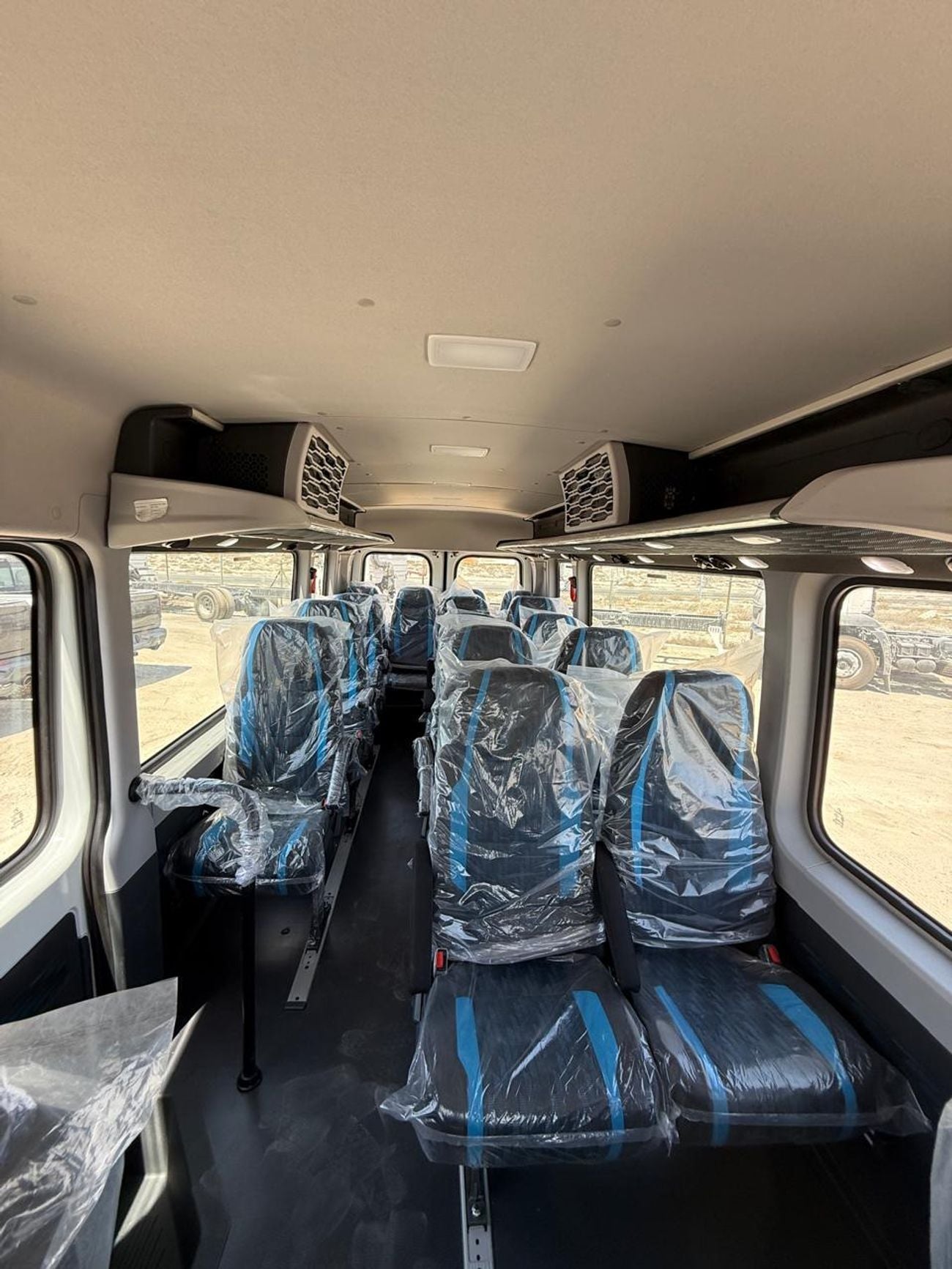 Force Urbania Force Urbania 2026 GCC SPEC - 13 seater