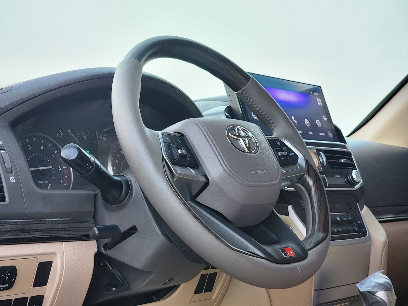 تويوتا لاند كروزر GX.R V6 upgrade 2024