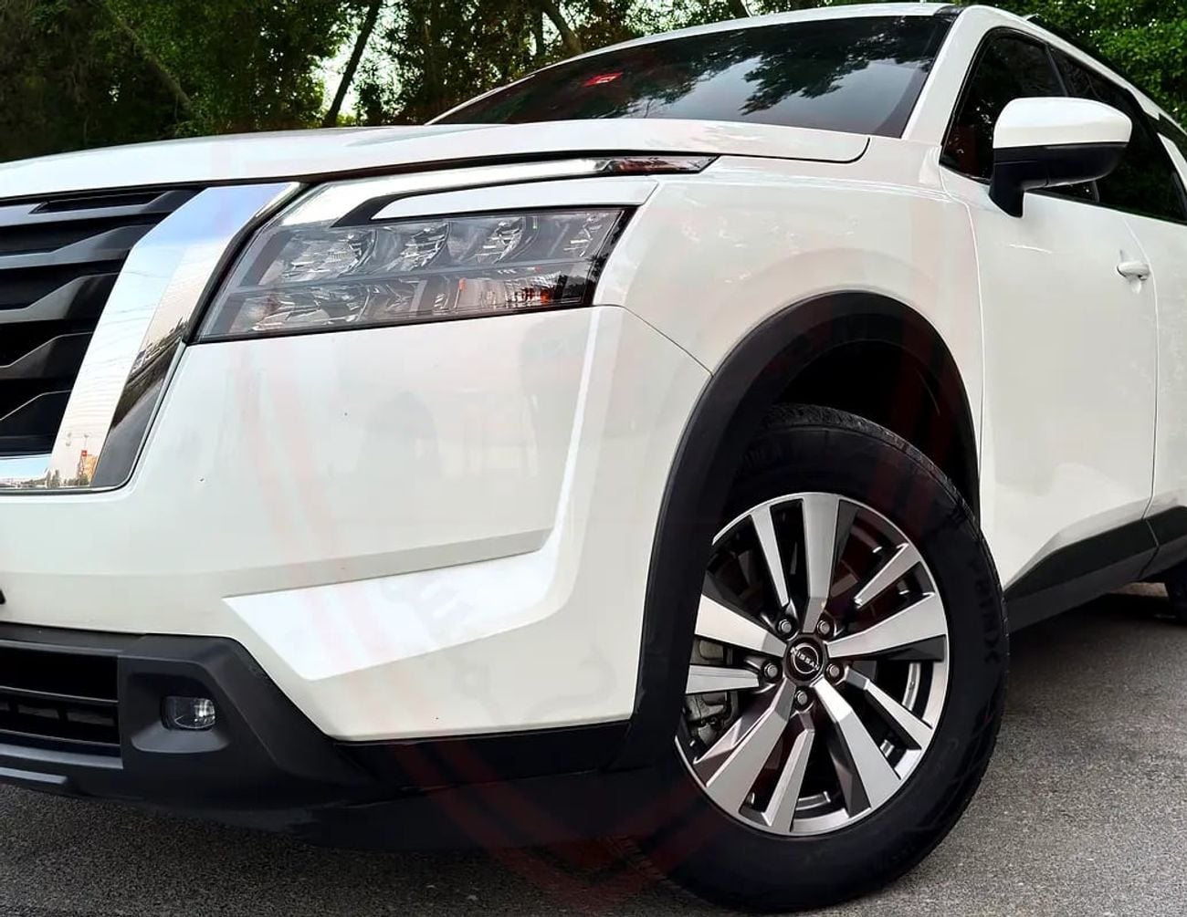نيسان باثفايندر SV 3.5L V6 | GCC Specs | Accident-Free | Excellent Condition | 1327/Month