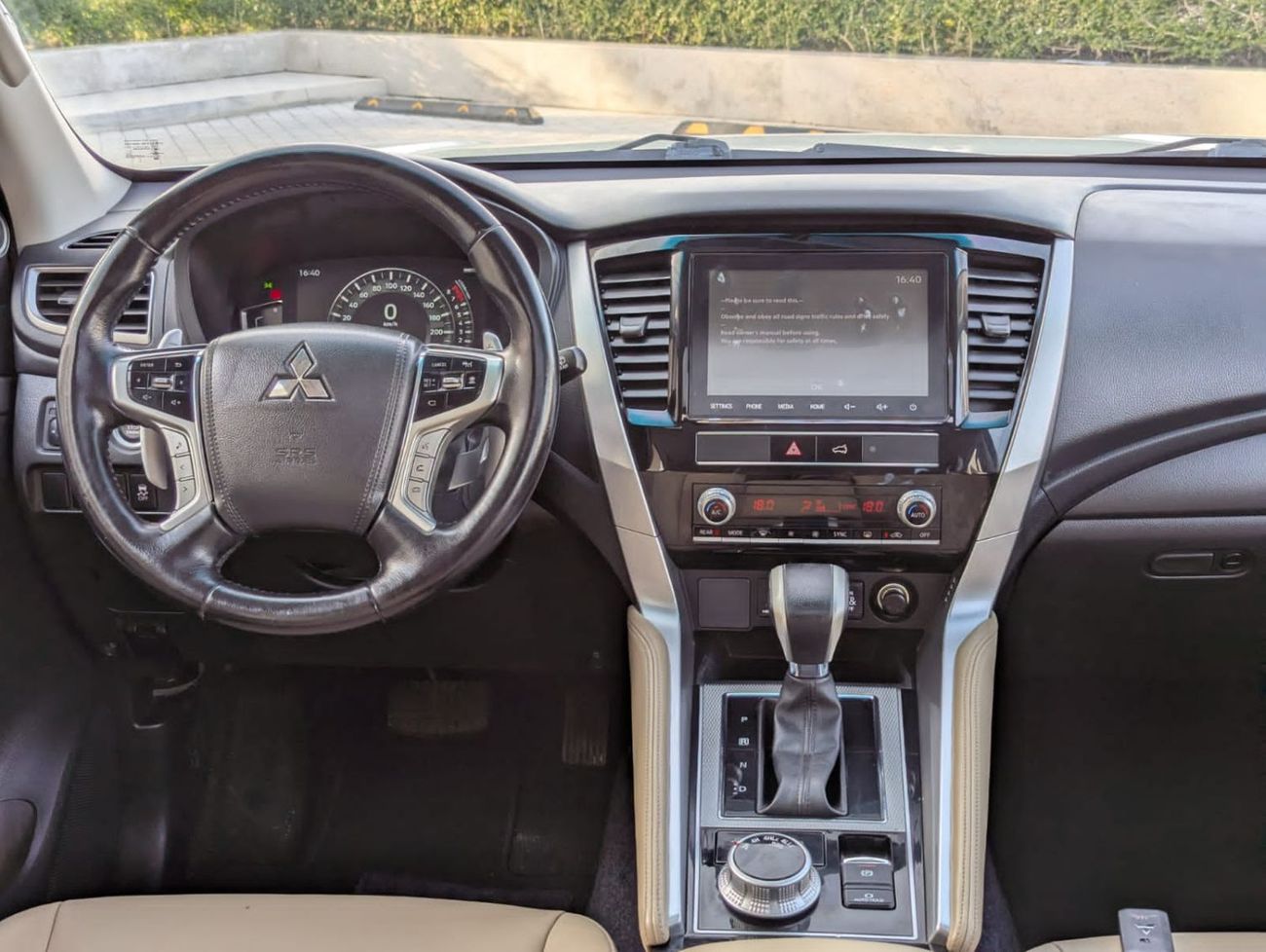 ميتسوبيشي مونتيرو سبورت Mitsubishi Montero sport 2022 LHD white colour