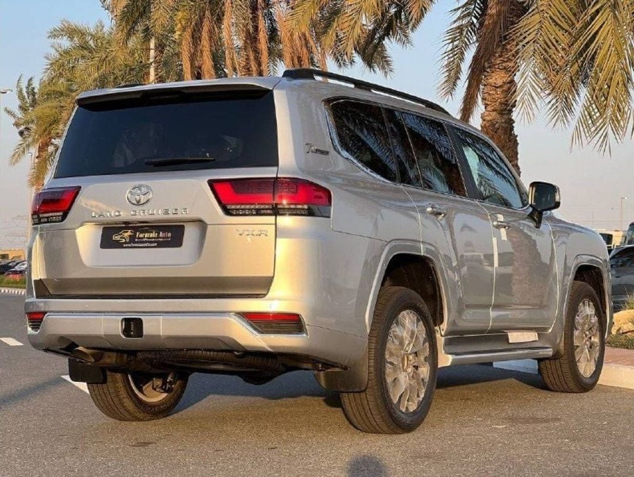 Toyota Land Cruiser VXR (RHD) 3.5L PTR A/T // 2023 // FULL OPTION WITH 360 CAMERA , MEMORY & LEATHER SEATS , RIGHT HAND