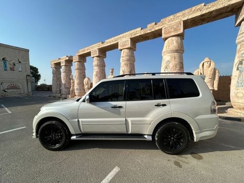 ميتسوبيشي باجيرو