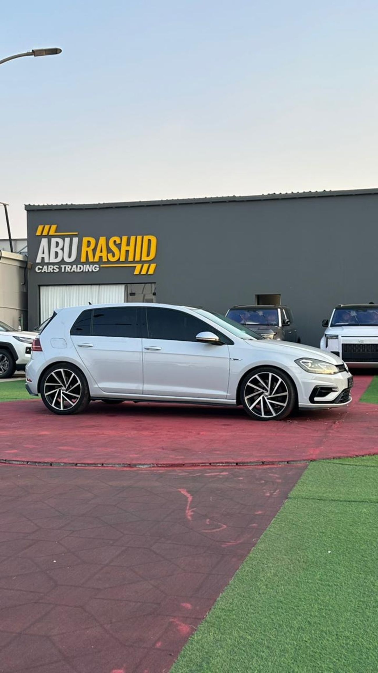 فولكس واجن جولف ار