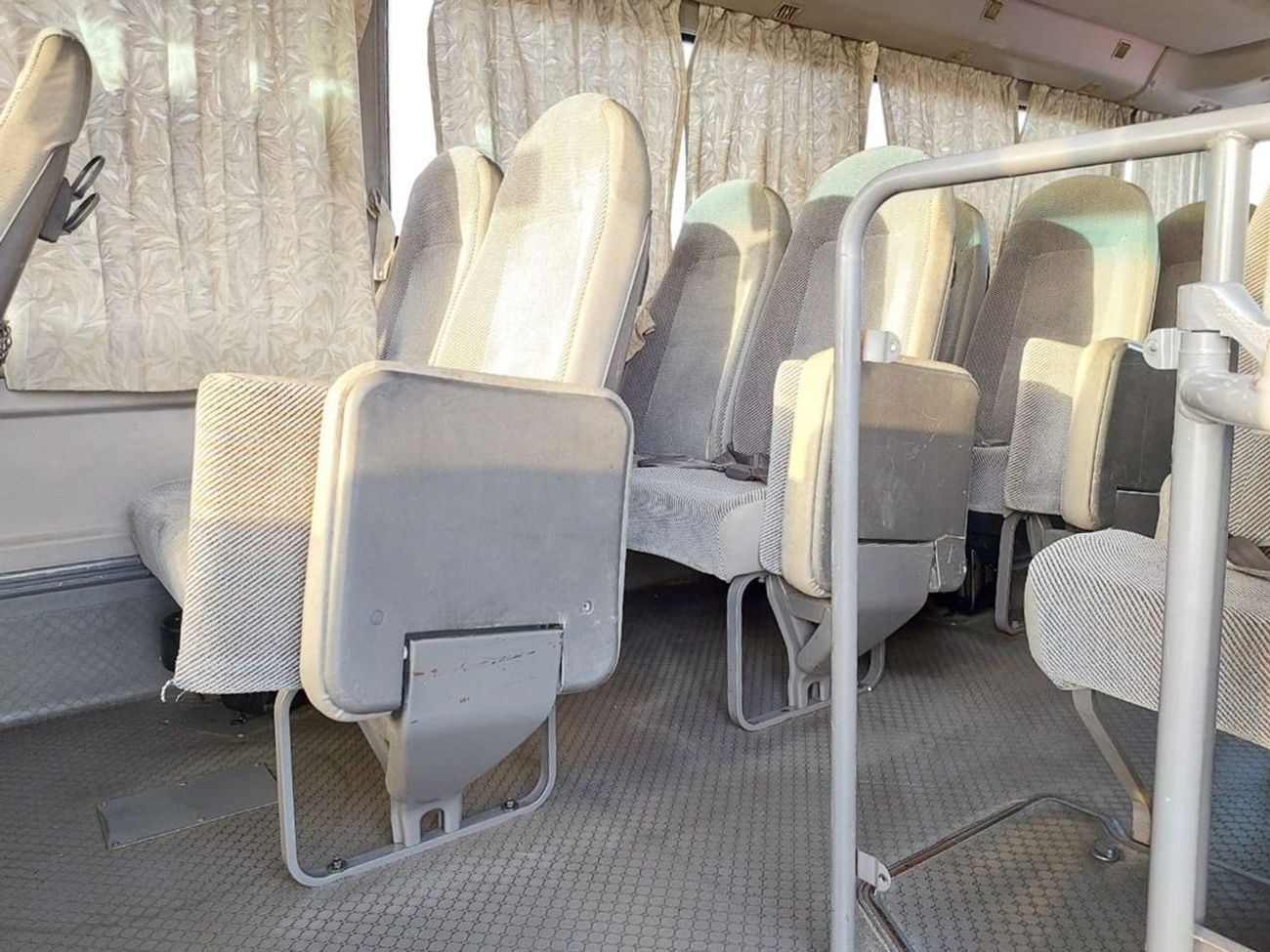 Mitsubishi Rosa MITSUBISHI ROSA BUS RHD 1995 MODEL 3.9 L DIESEL MANUAL(PM40101)