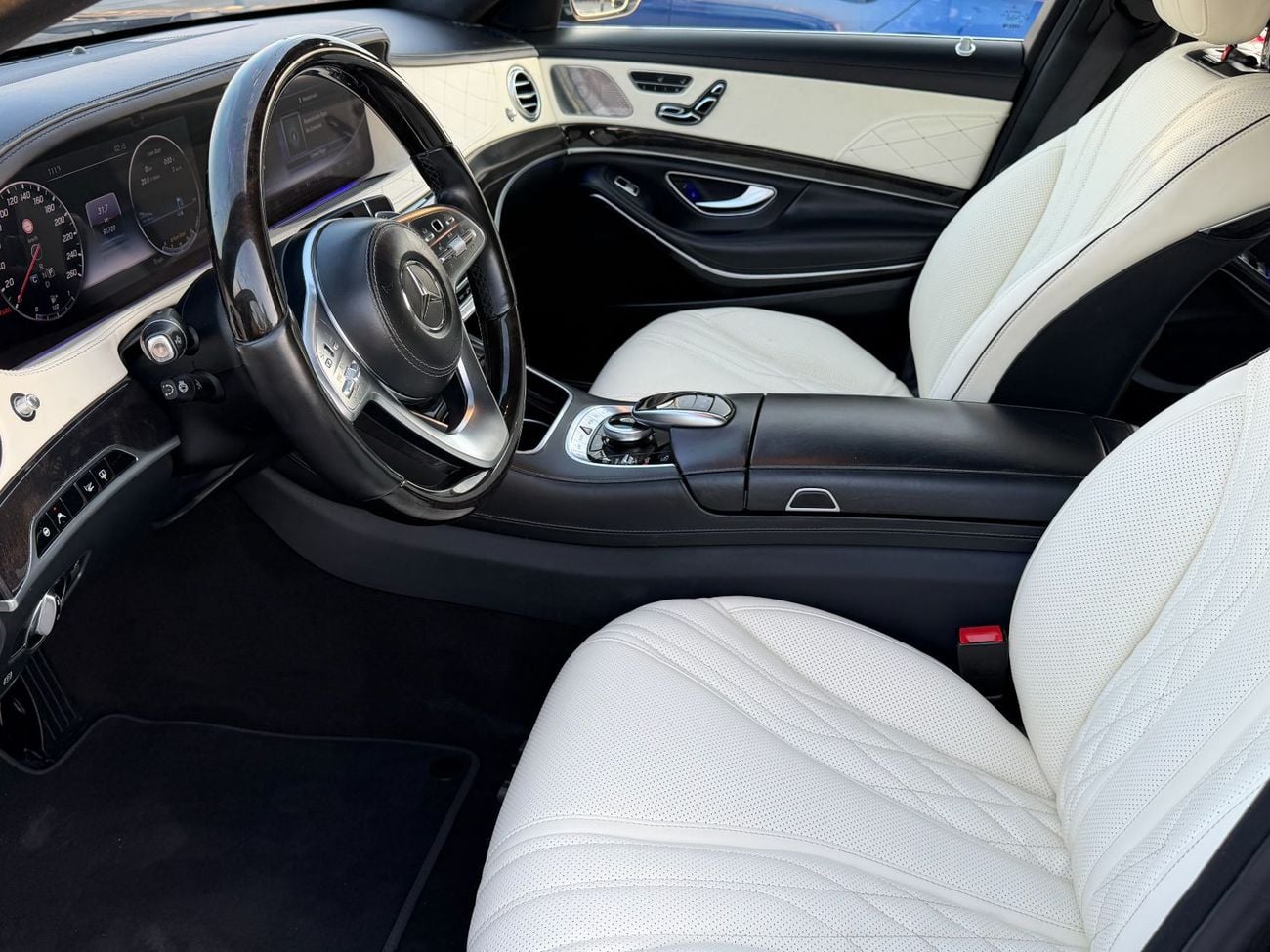 مرسيدس بنز S 560 Exclusive Edition 4.0L