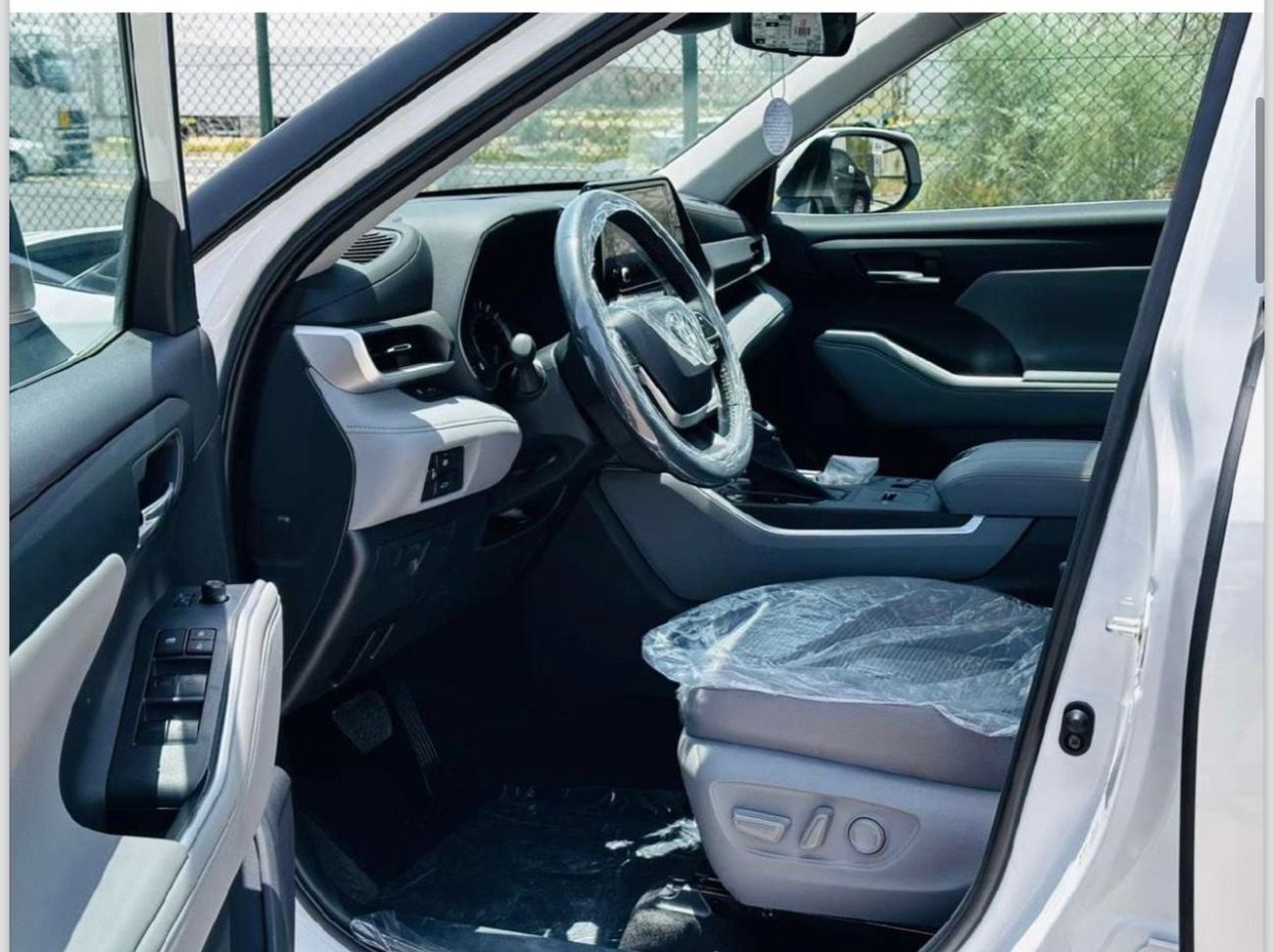 تويوتا هايلاندر TOYOTA HIGHLANDER GLE 2.5 L WHITE