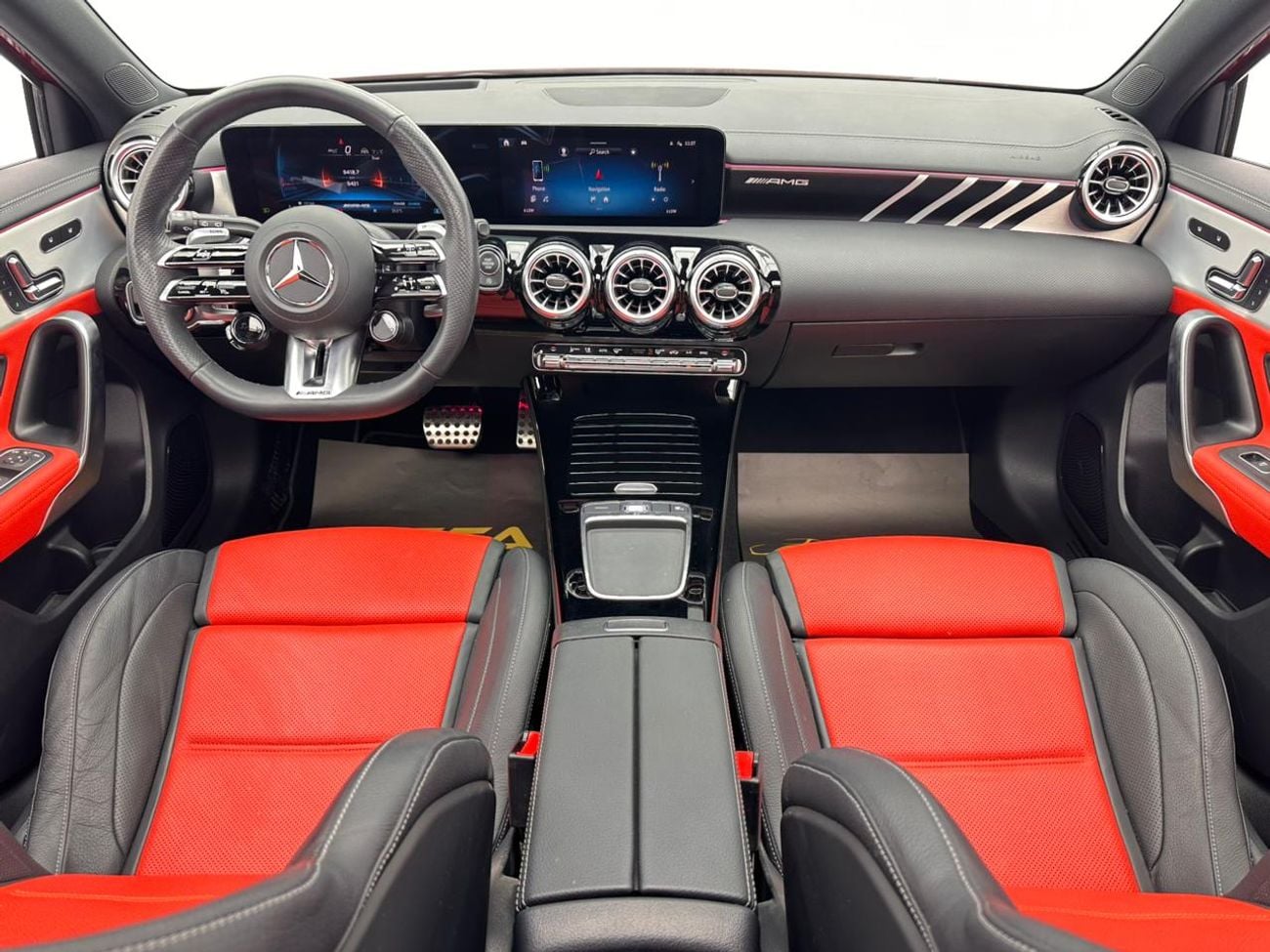 Mercedes Benz A35 AMG 2024 Mercedes-Benz A 35 AMG, June/2029 Mercedes Warranty + Service Contract, Full Service History, G