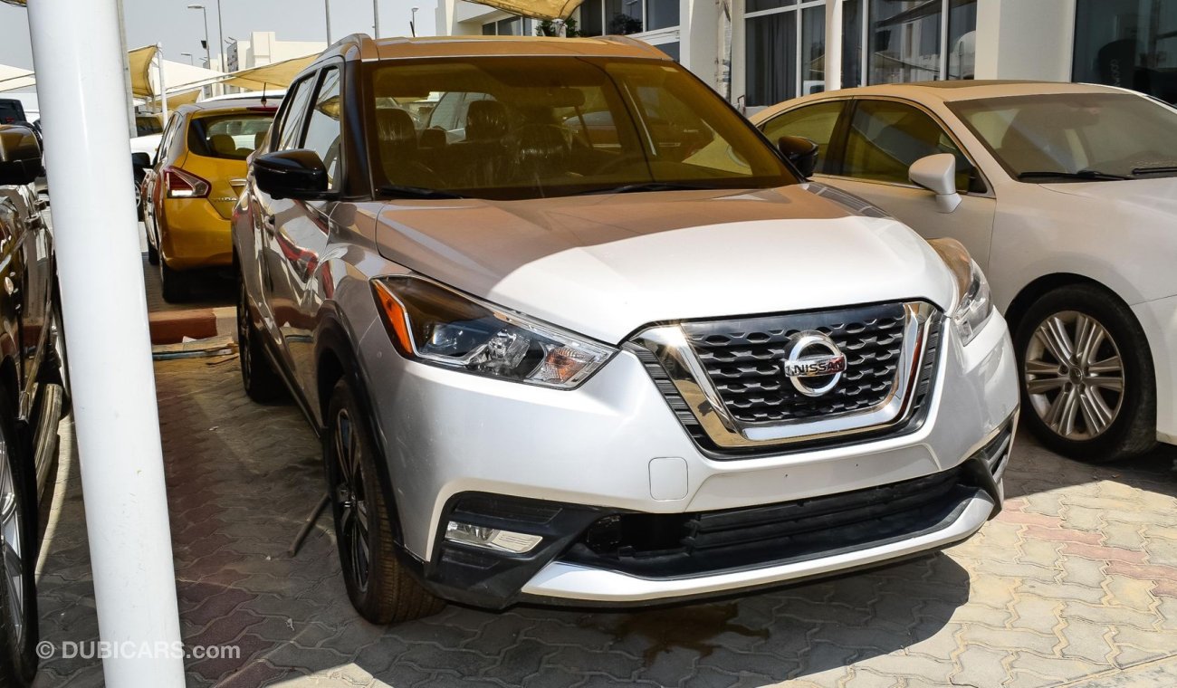 Nissan Kicks SR. American Specs