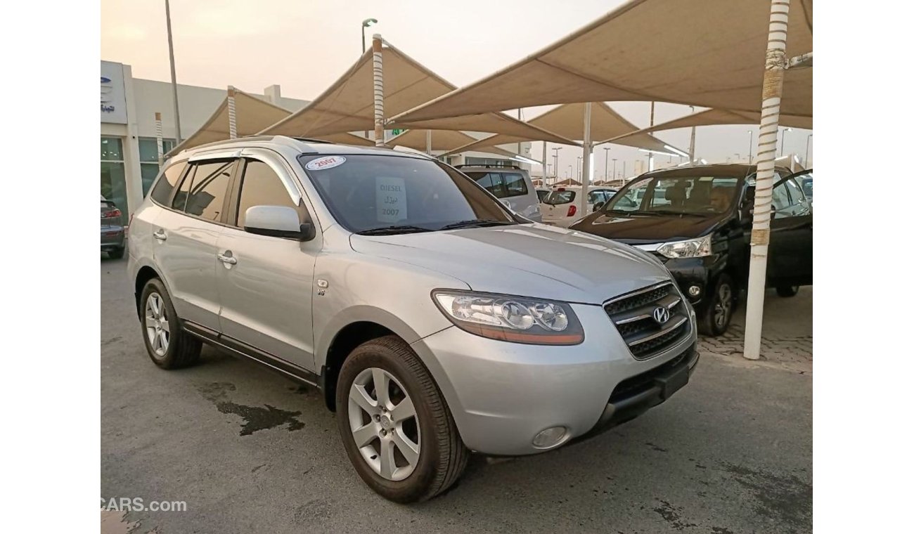 Hyundai Santa Fe MXL / DIESEL - ACCIDENTS FREE/ CAR IS IN PERFECT INSIDE OUT