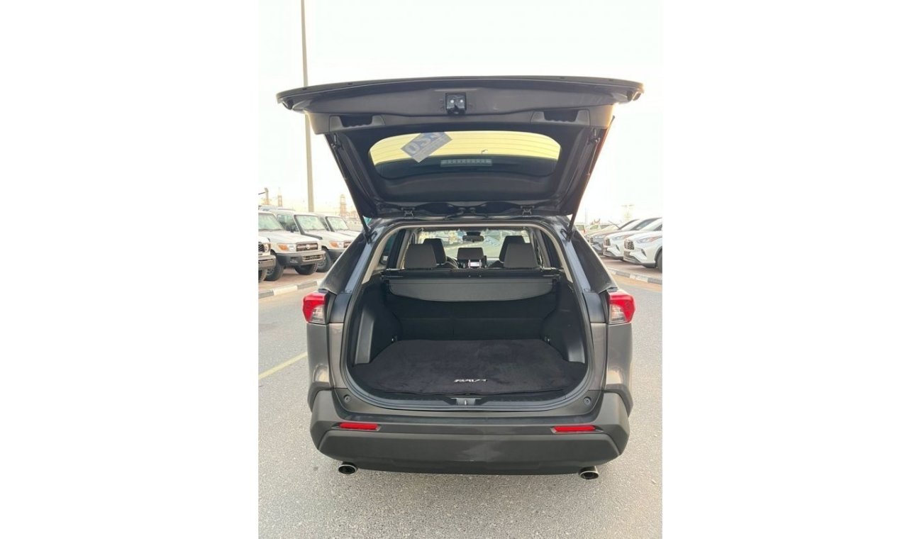 Toyota RAV4 2019 Toyota Rav4 XLE // SUNROOF // 2.5L V4 / UAE PASS