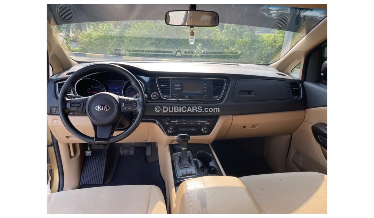 Kia Carnival Kia Carnival   MODEL 2016 Excellent Conditio  (GCC- SPEC)  VERY GOOD CONDITION