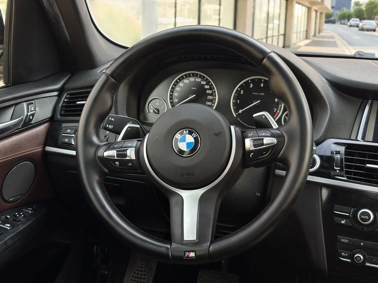 بي أم دبليو X3 AED 1,670 P.M | 0% DOWN PAYMENT | BMW X3 XDRIVE28I M KIT | 2017 | GCC SPECS