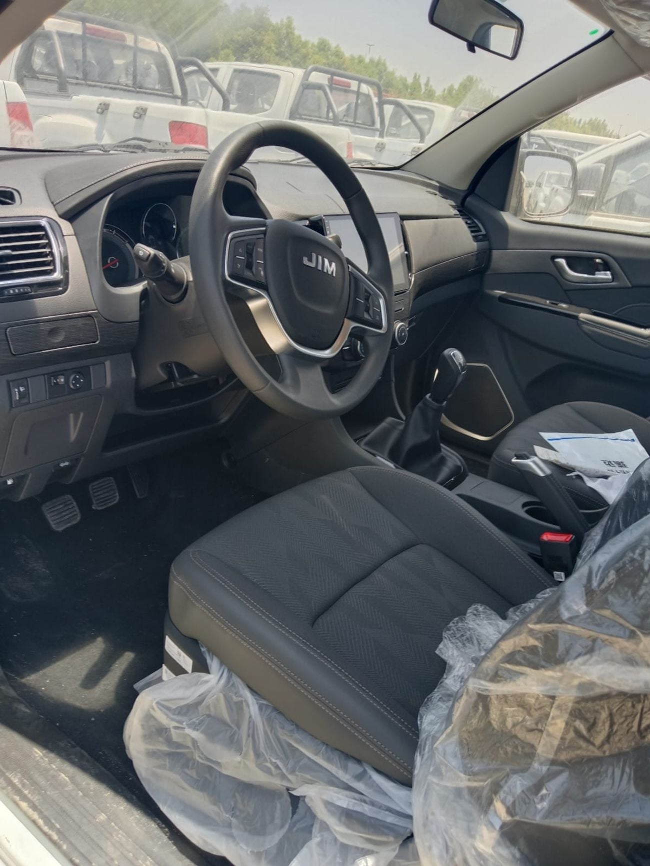 إيسوزو Re-max (non Gcc) 2.8L 4 Cyl Pick Up Truck RWD 5 Seats 4 Doors