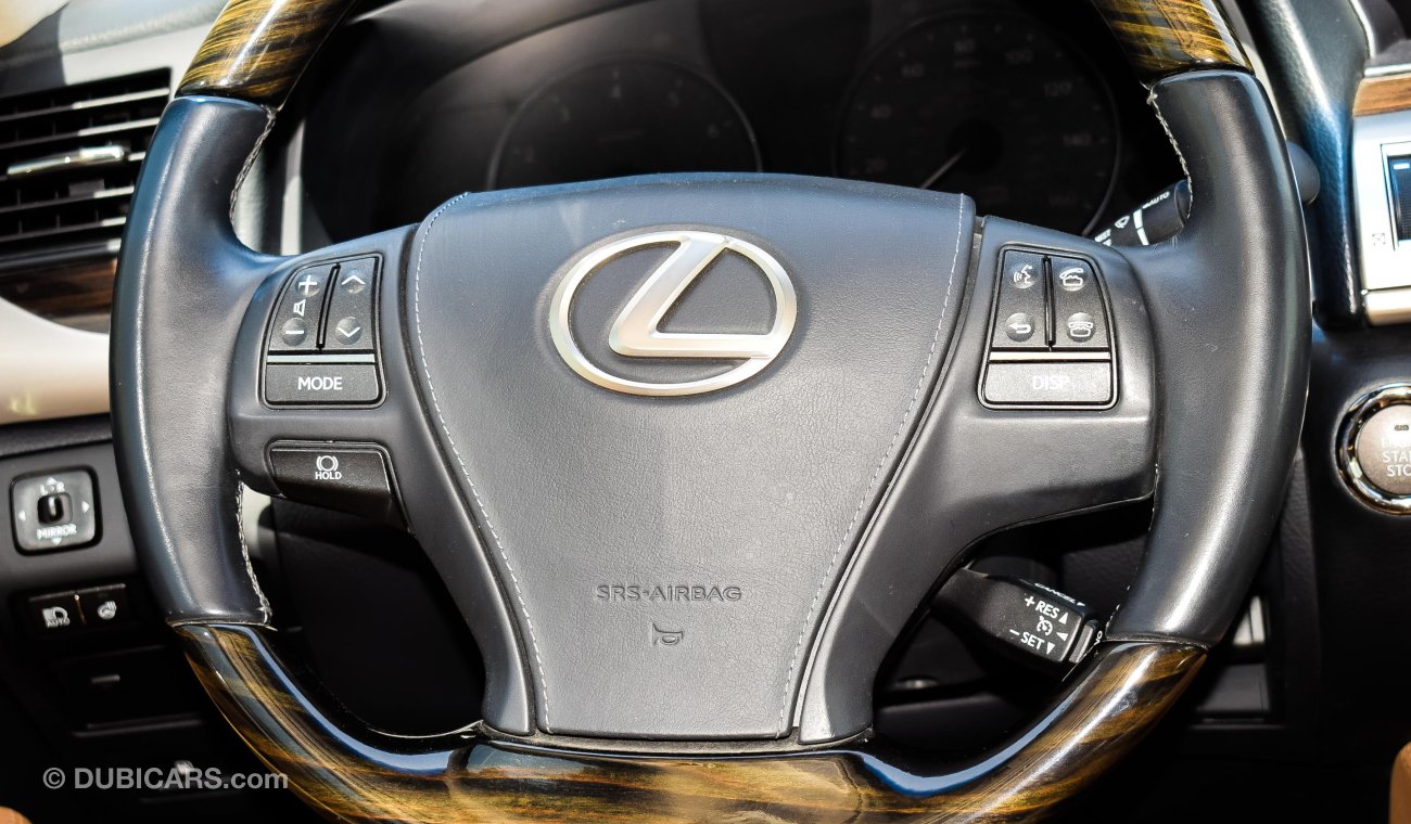 Lexus LS460