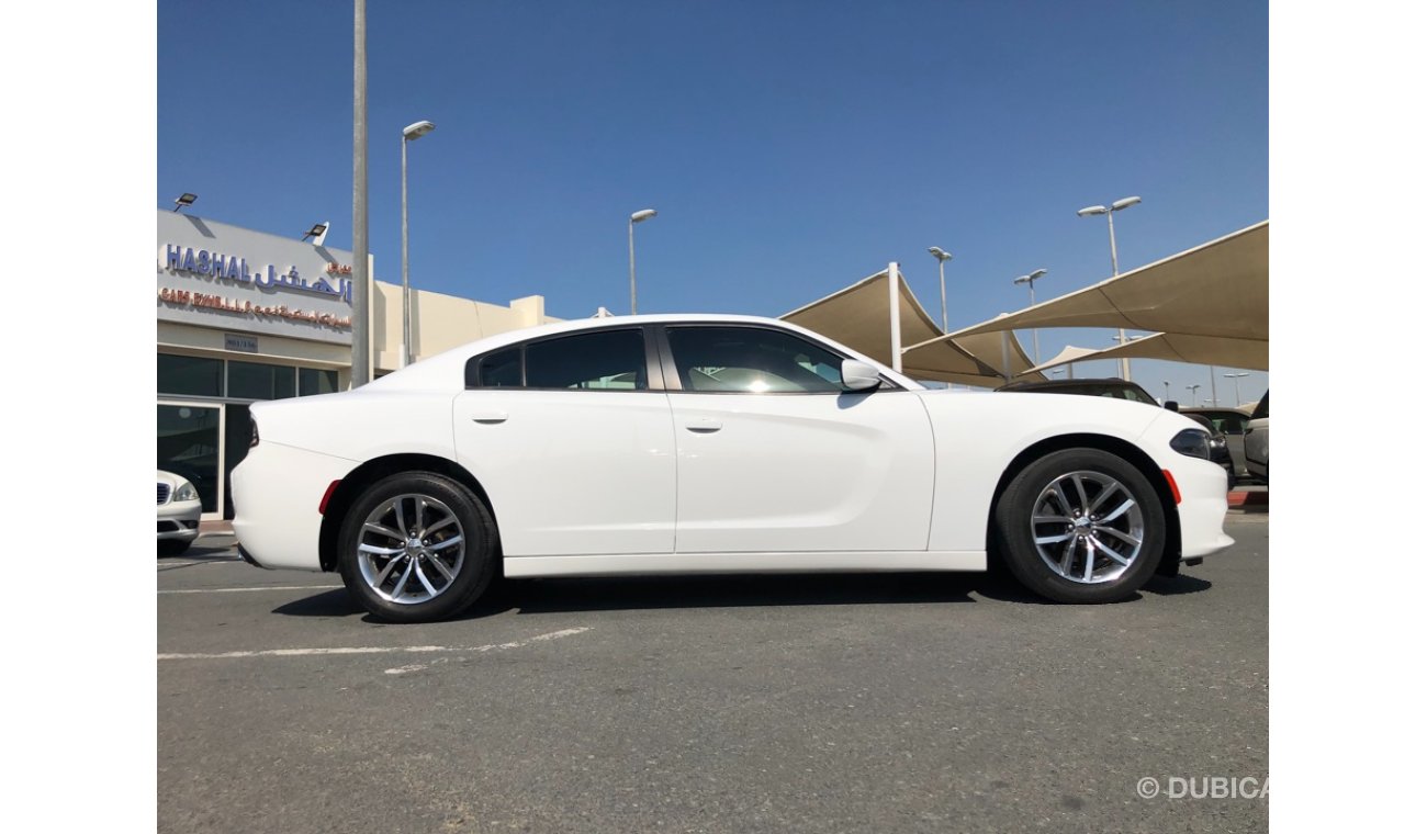 Dodge Charger DODGE CHARGER SXT MODEL 2015 GCC CAR PREFECT CONDITION FULL OPTION SUN ROOF LEATHER SEATS NAVIGATION