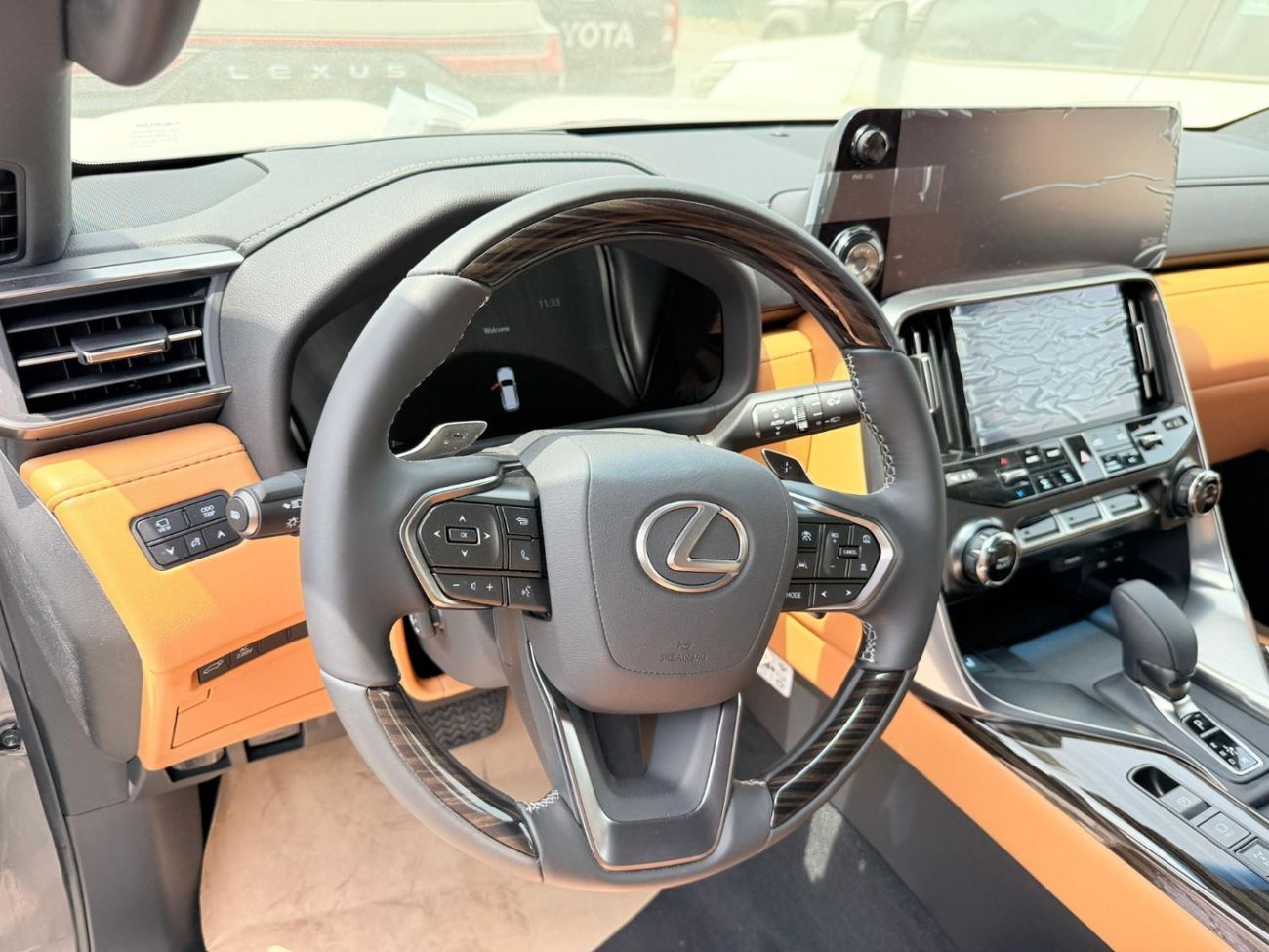 Lexus LX 700h Signature