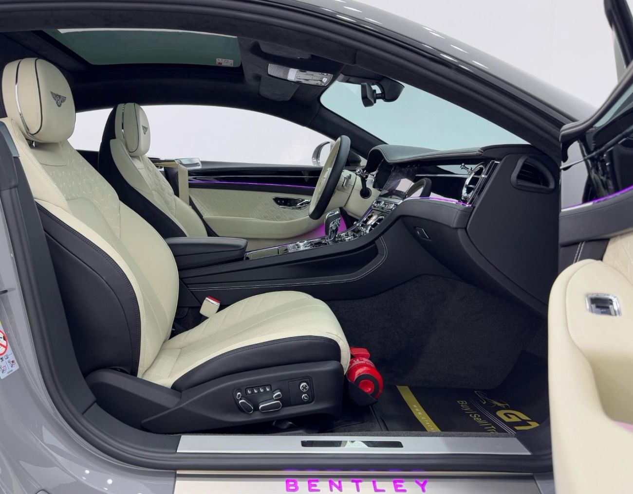 Bentley Continental GT 4.0T V8 2022 Bentley Continental GT,Bentley Warranty, Full Agency Service History, GCC