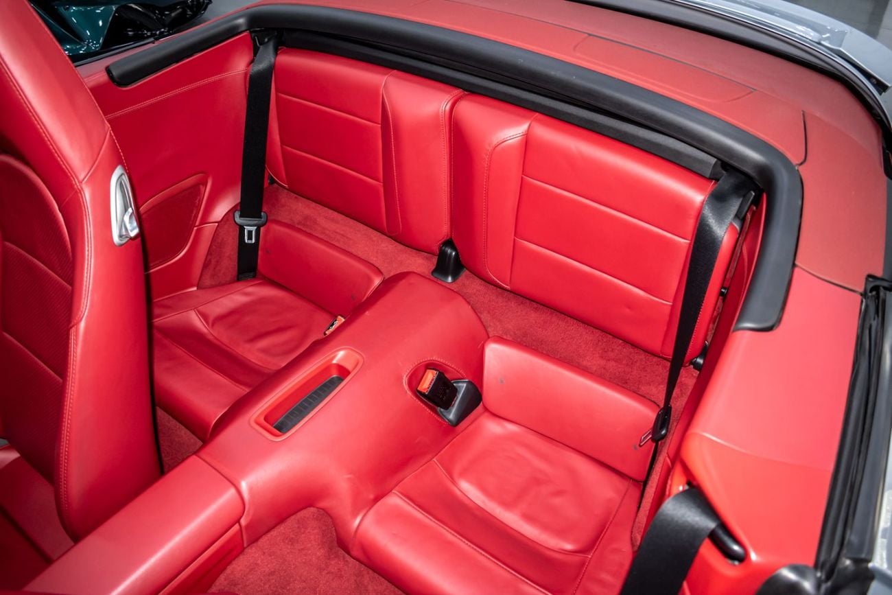 Porsche 911 CARRERA 4S