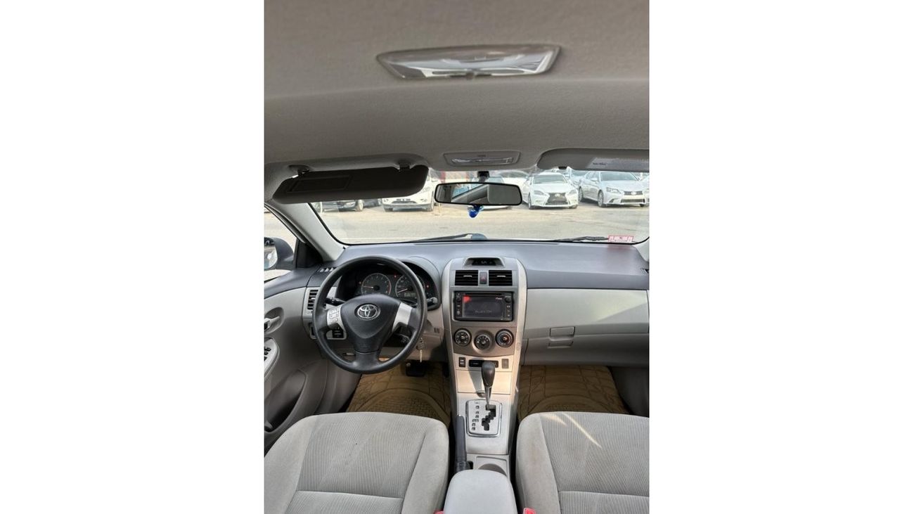 Toyota Corolla car in good condition, 2013 with engine capacity 1.8