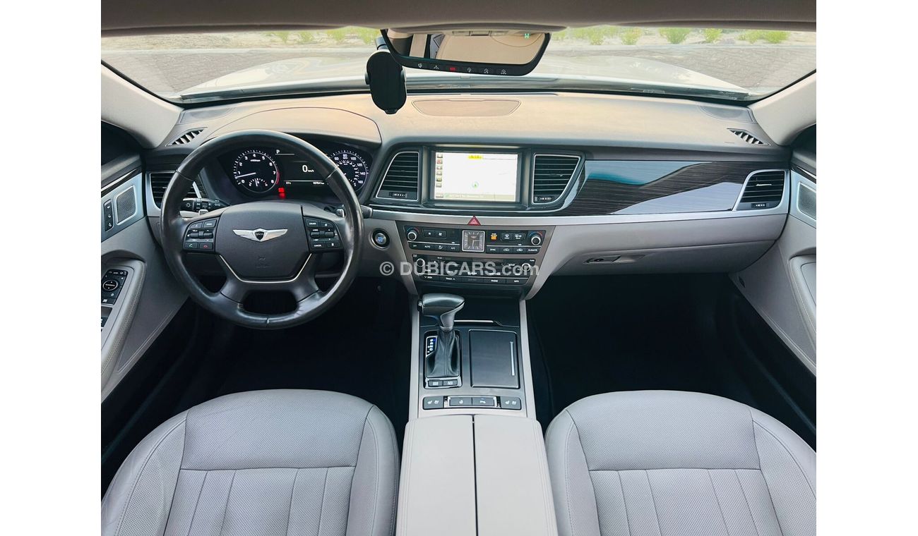 Used Hyundai Genesis 2018 for sale in Abu Dhabi 788572