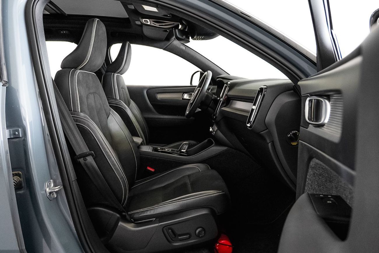 Volvo XC40 T4 R Design 2.0L