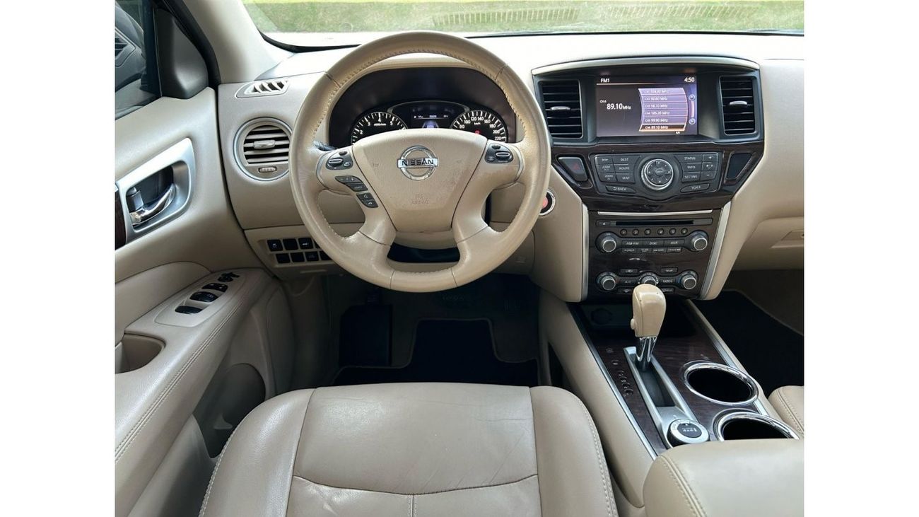 Nissan Pathfinder SL Nissa Pathfinder 2014 4WA GCC //ORGINAL PAINT // ACCIDENT FREE // PERFECT CONDITION