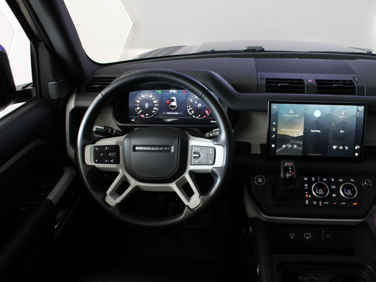 Land Rover Defender P400