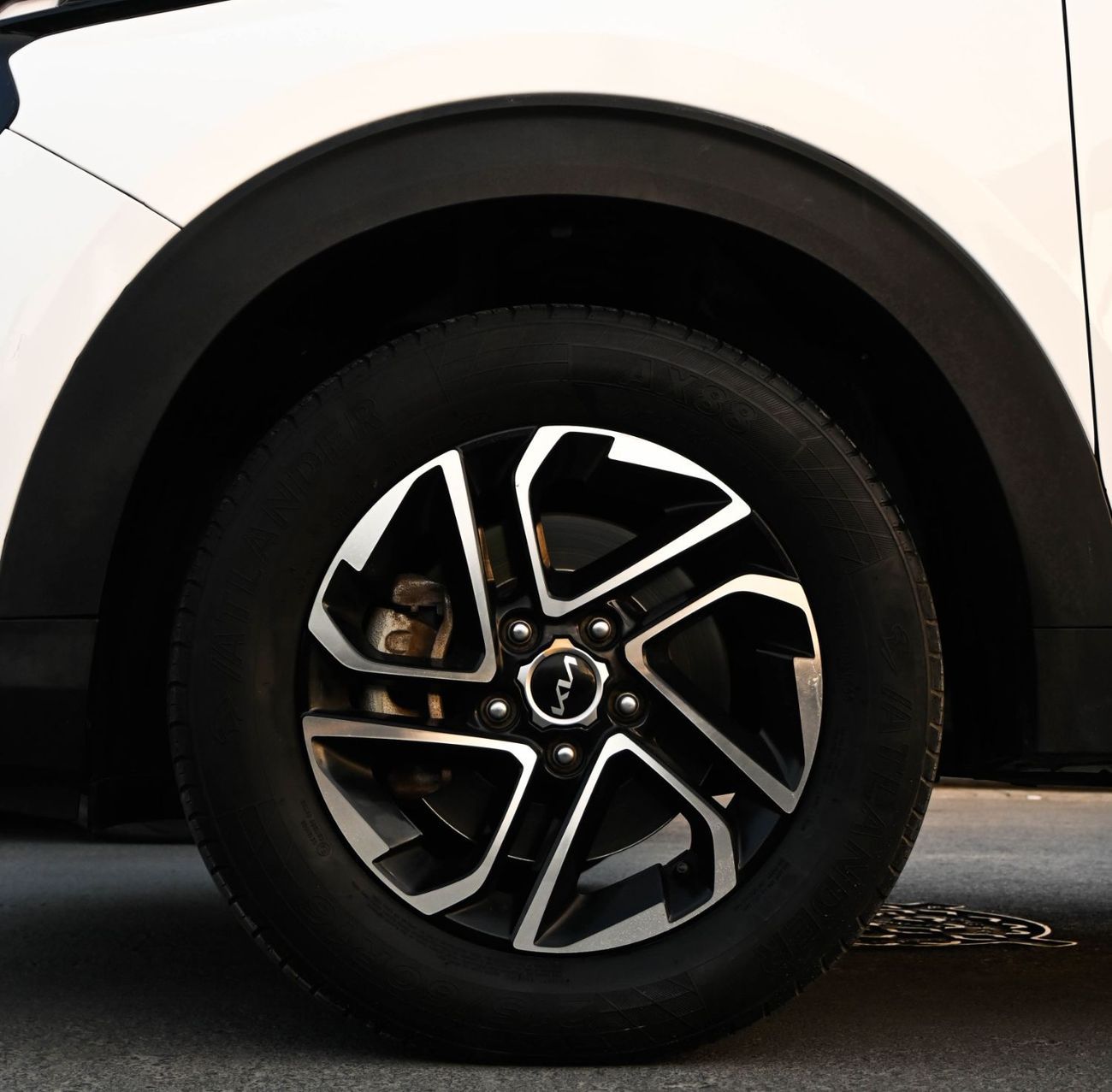 كيا كارينس KIA CARENS 2023 Smartstream 1.5L M/TGCC IN EXCELLENT CONDITION