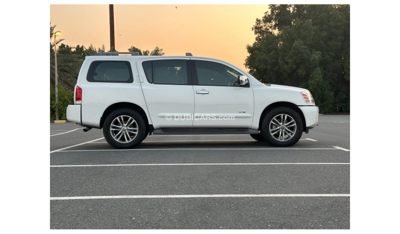 Nissan Armada MODEL 2014 GCC CAR PERFECT CONDITION INSIDE AND OUTSIDE FULL OPTION SUN ROOF LEATHER SEATS