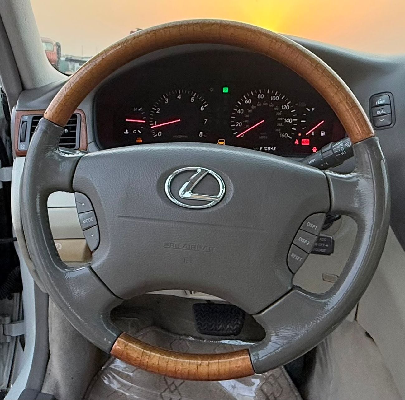 Lexus LS430