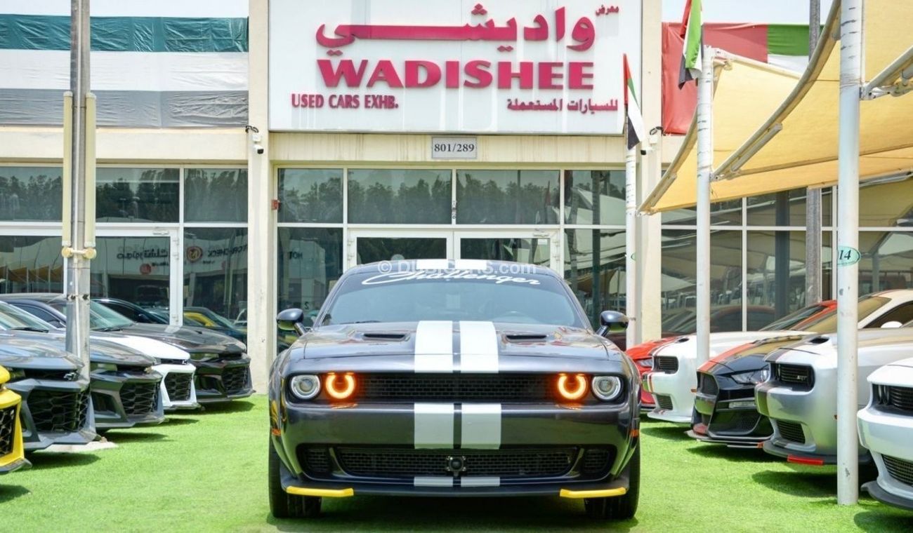 Dodge Challenger Challenger SXT V6 2018/ FullOption/ SRT Body Kit/ Leather Seats/ Low Miles/ Very Good Condition