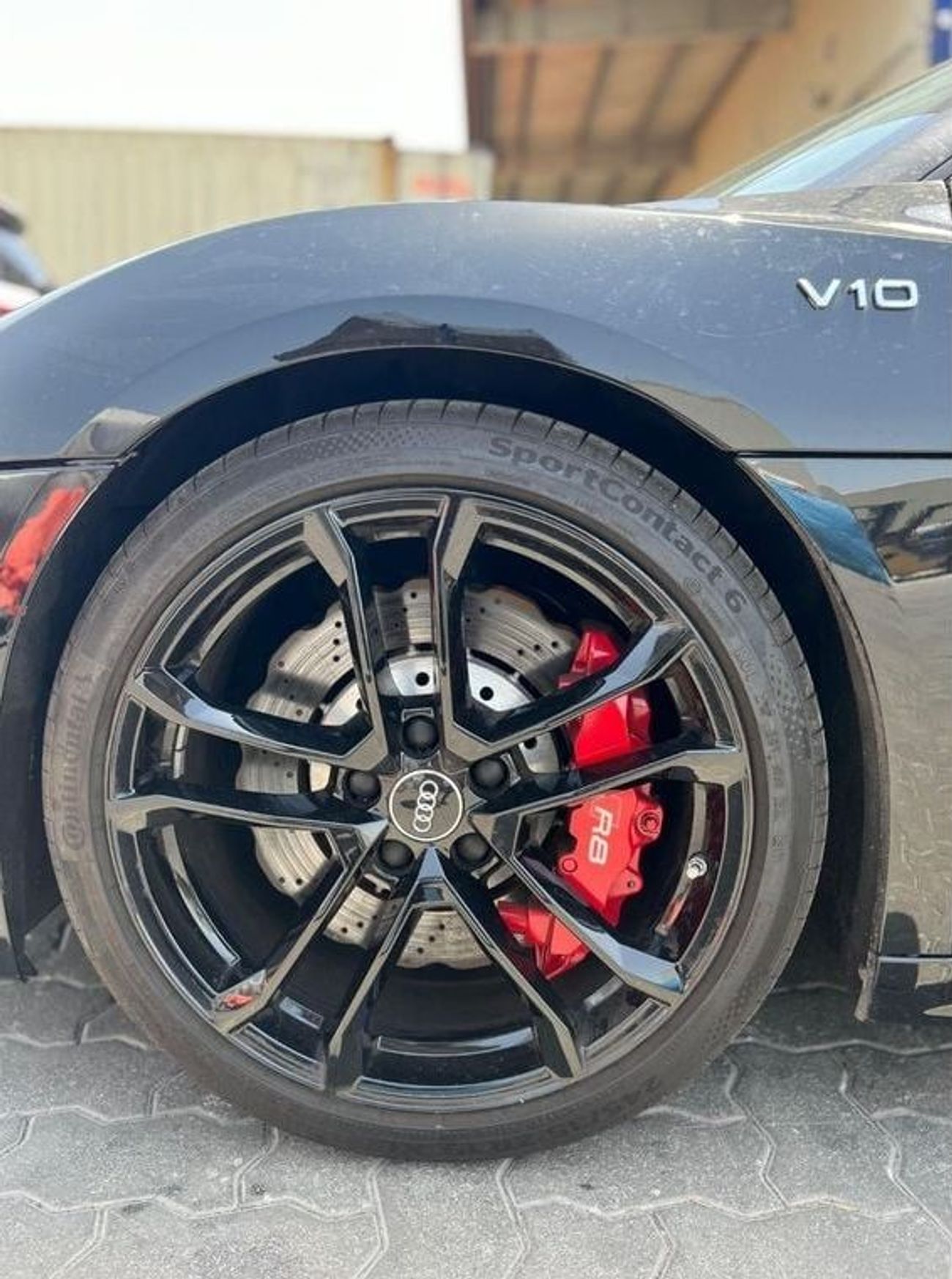 أودي R8 Canadian specific