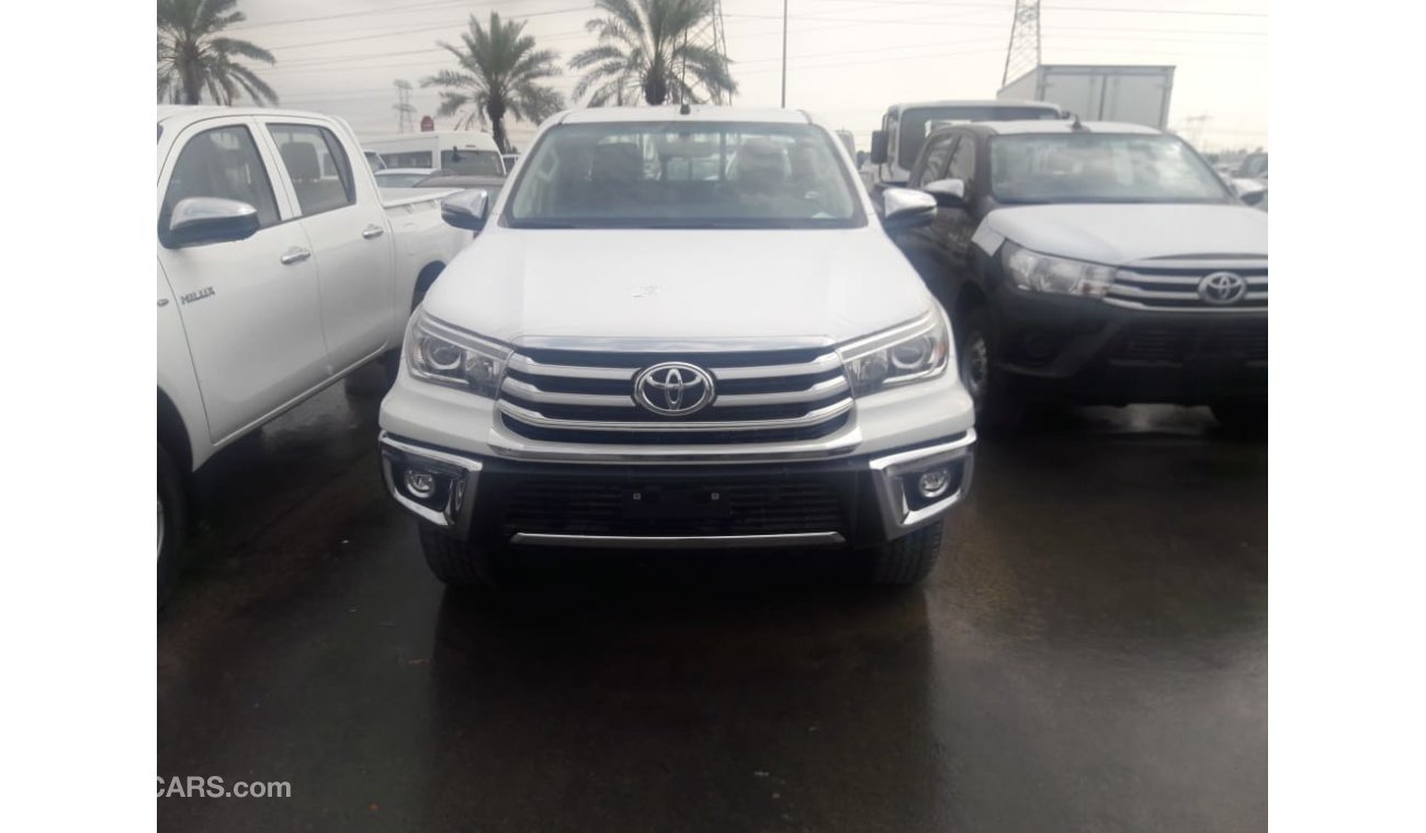 Toyota Hilux FULL OPTION PETROL