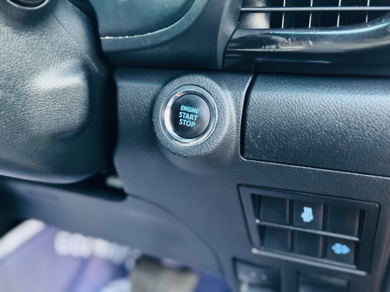 Toyota Hilux Toyota hilux 2019 rouge full options