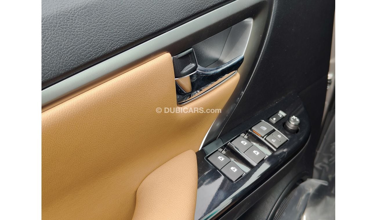 تويوتا فورتونر VXR V6 4.0L AT