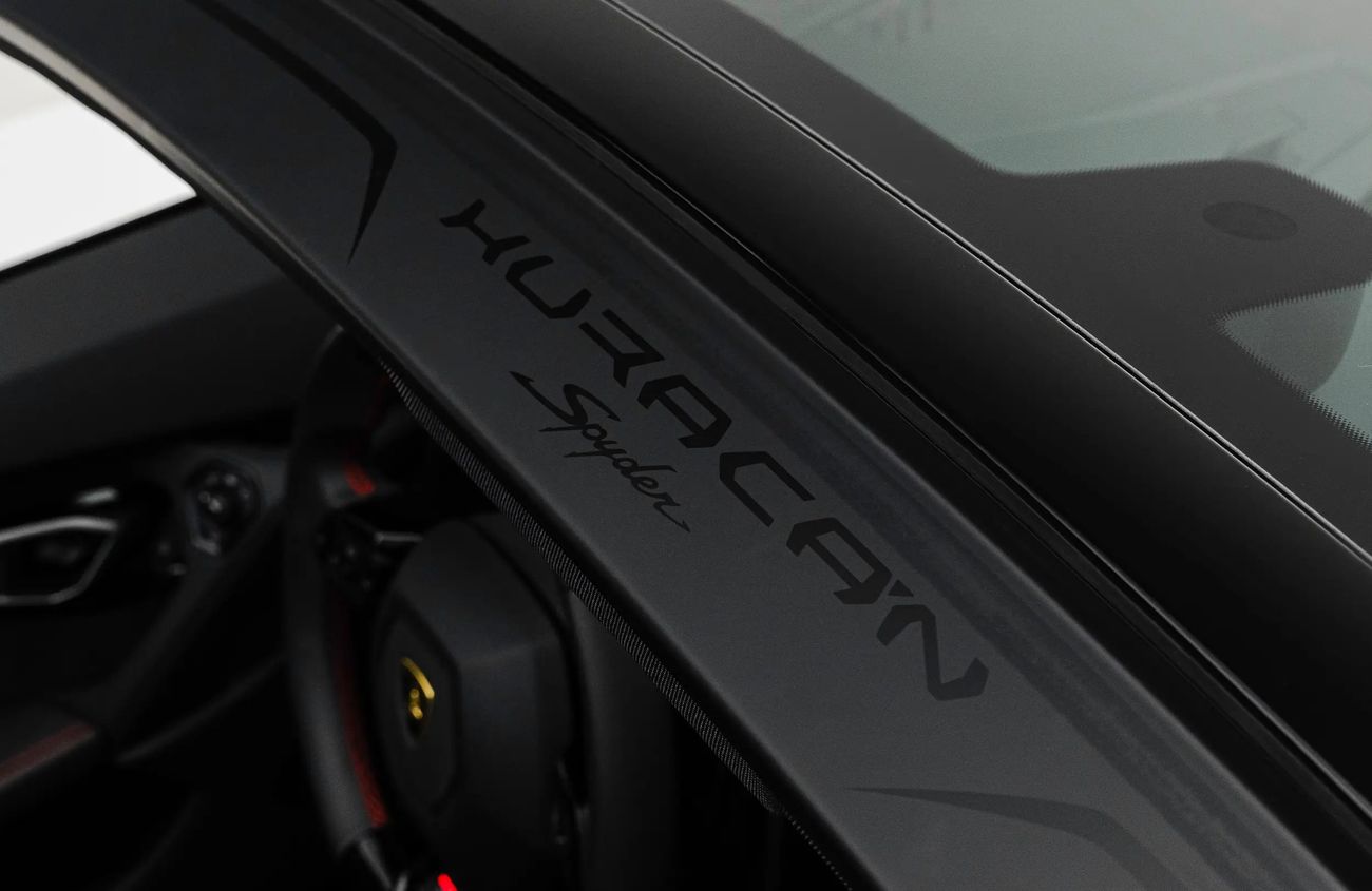 لامبورغيني هوراكان ايفو سبايدر 5.2L V10 Naturally Aspirated Engine