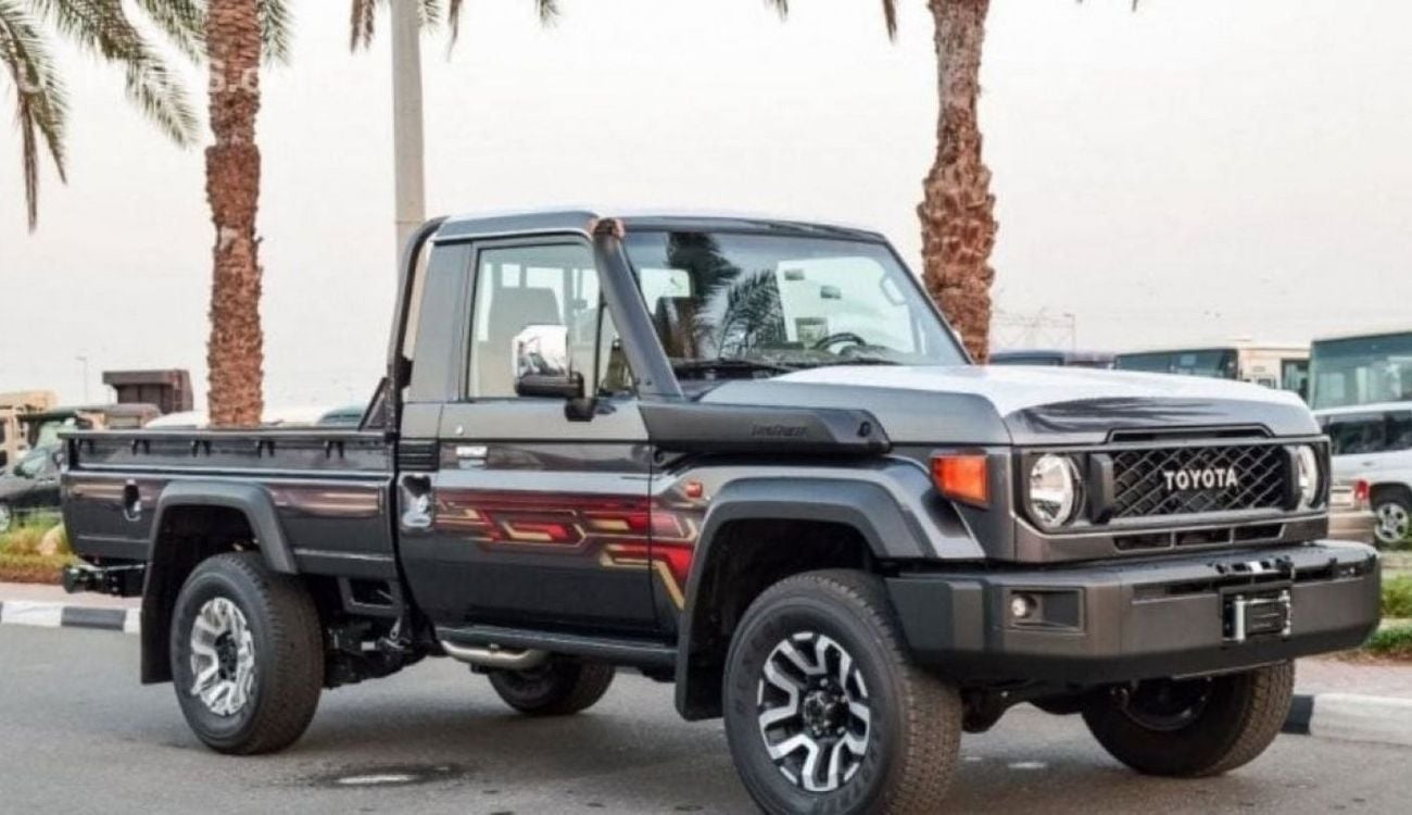 تويوتا لاند كروزر بيك آب 2.8L DIESEL SINGLE CAB, 4WD, AUTOMATIC, FULL OPTION, 2024