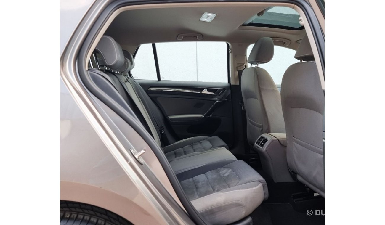 Volkswagen Golf TSI-2015-GCC-FULL OPTION-EXCELLENT CONDITION-VAT INCLUSIVE-BANK FINANCE AVILABLE