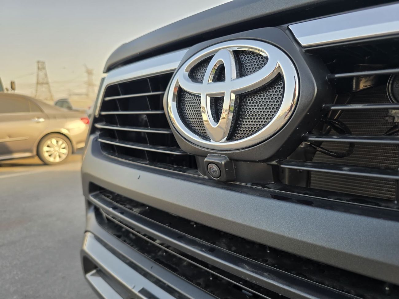 تويوتا هيلوكس 2025 Toyota Hilux 4.0L AT Adventure Full option