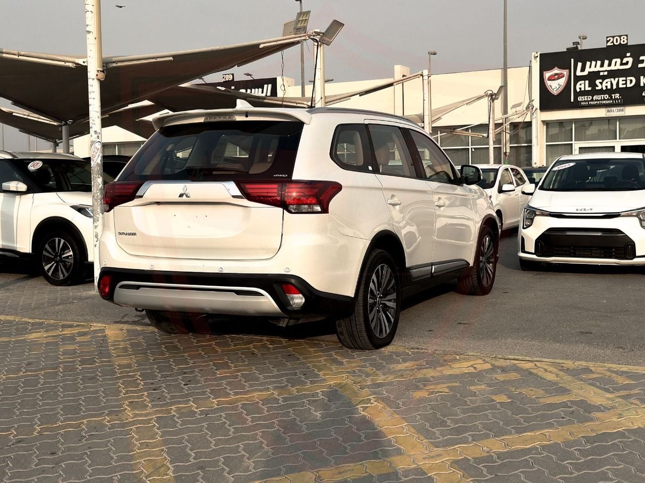 Mitsubishi Outlander GLX HIGHLINE LEATHER Mitsubishi Outlander | 2.5 L | 2020 | GCC | Accident-Free |  In Excellent Condition | 655 P.M
