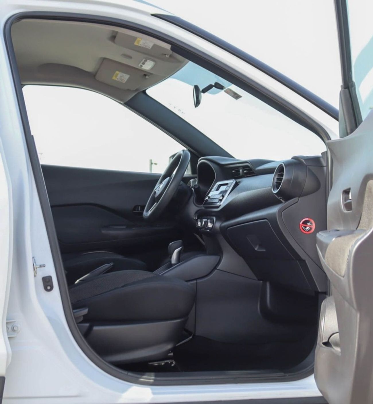 نيسان كيكس S 1.6L Nissan kicks 1.6 L 2019 GCC accident free in excellent condition 670 P.M.