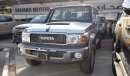 Toyota Land Cruiser Pick Up 4.5L V8  Diesel