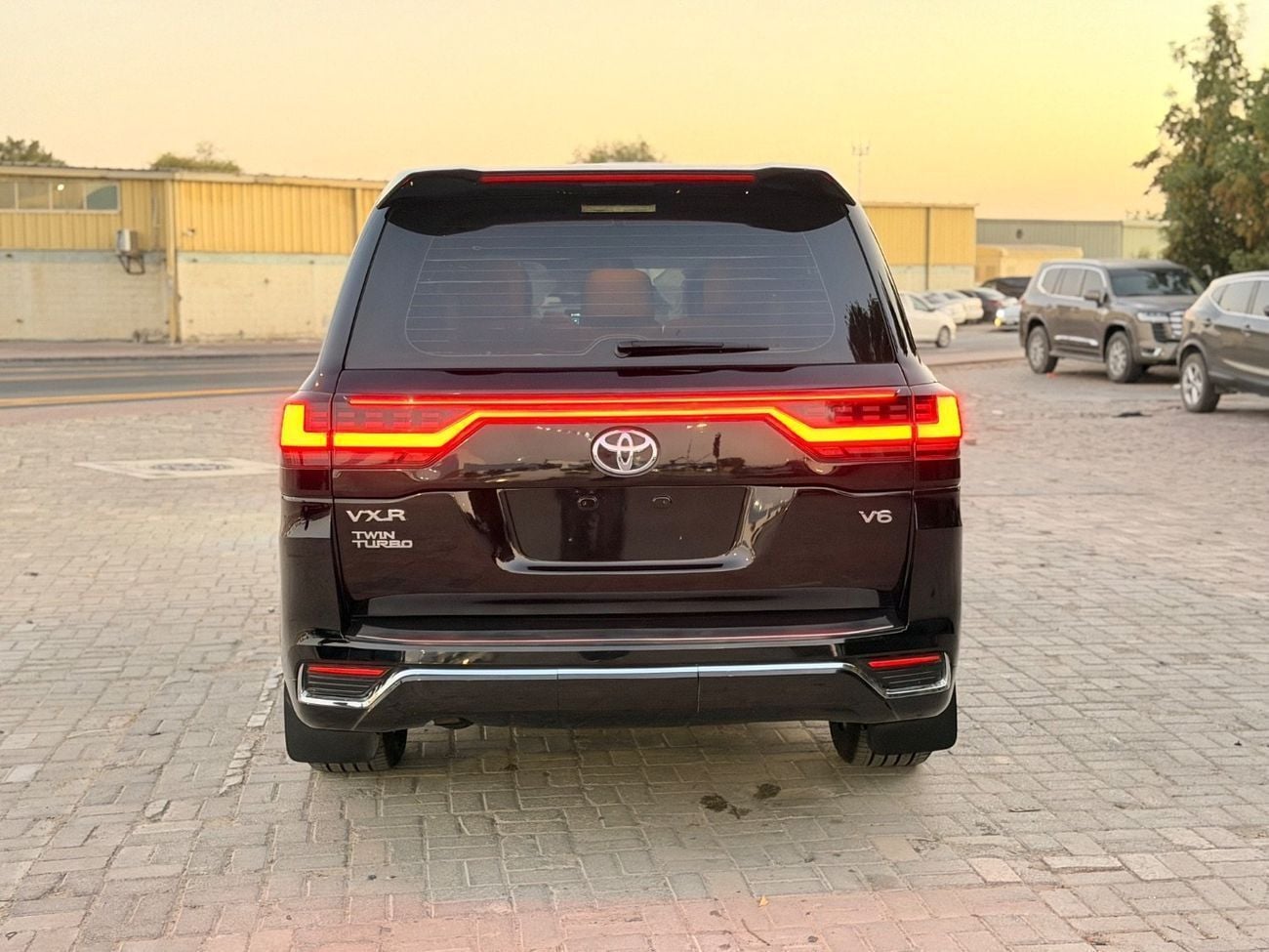 Toyota Land Cruiser GXR Landcruiser V6 4.0L Full Option 2018 Upgrade 2024