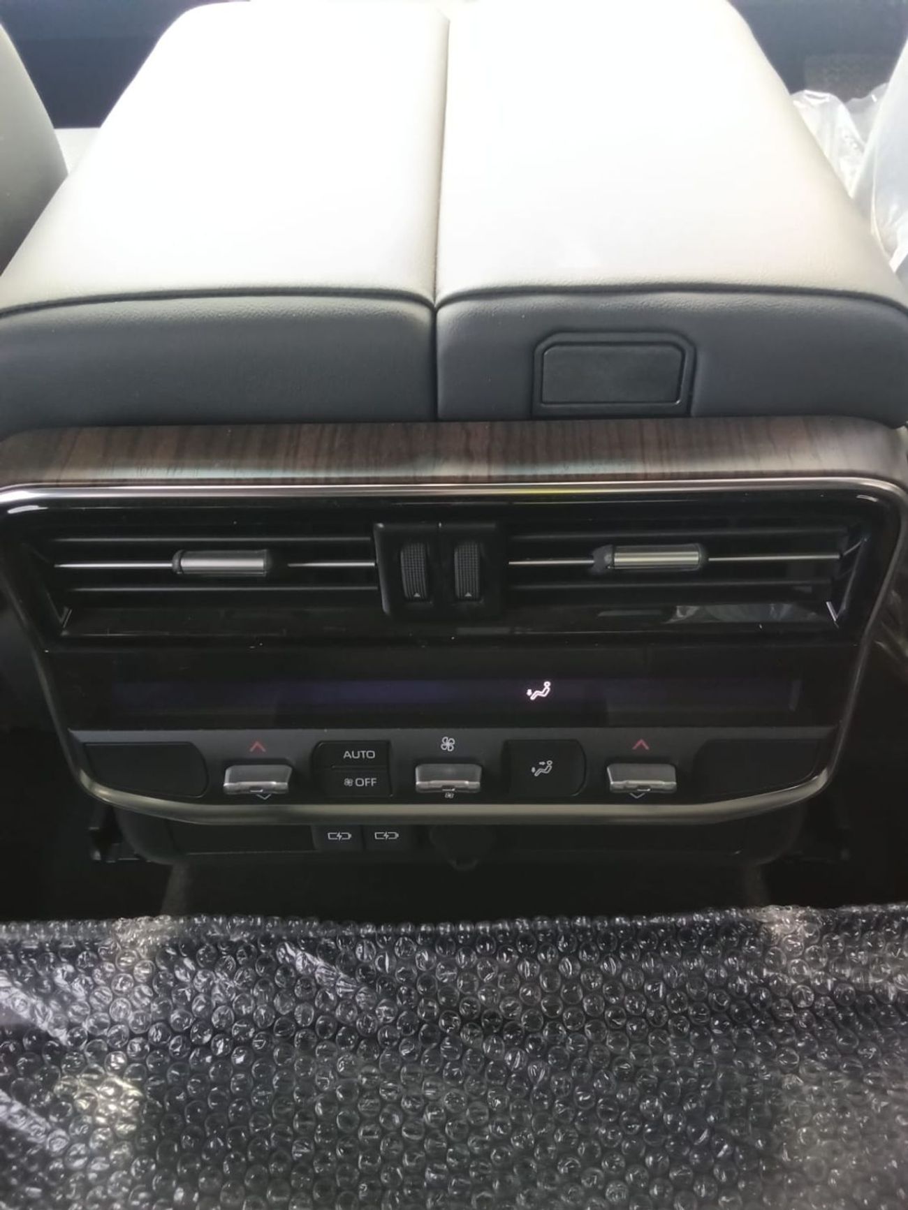 تويوتا لاند كروزر TOYOTA LANDCRUISER 300 3.3L DIESEL 4WD VX AUTO