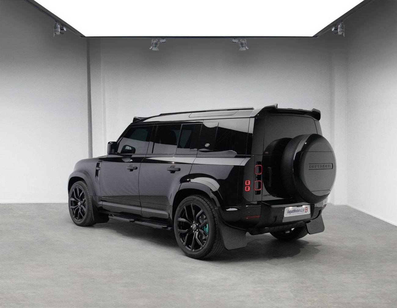 Land Rover Defender P300 110 S 2.0L (5 Seater)