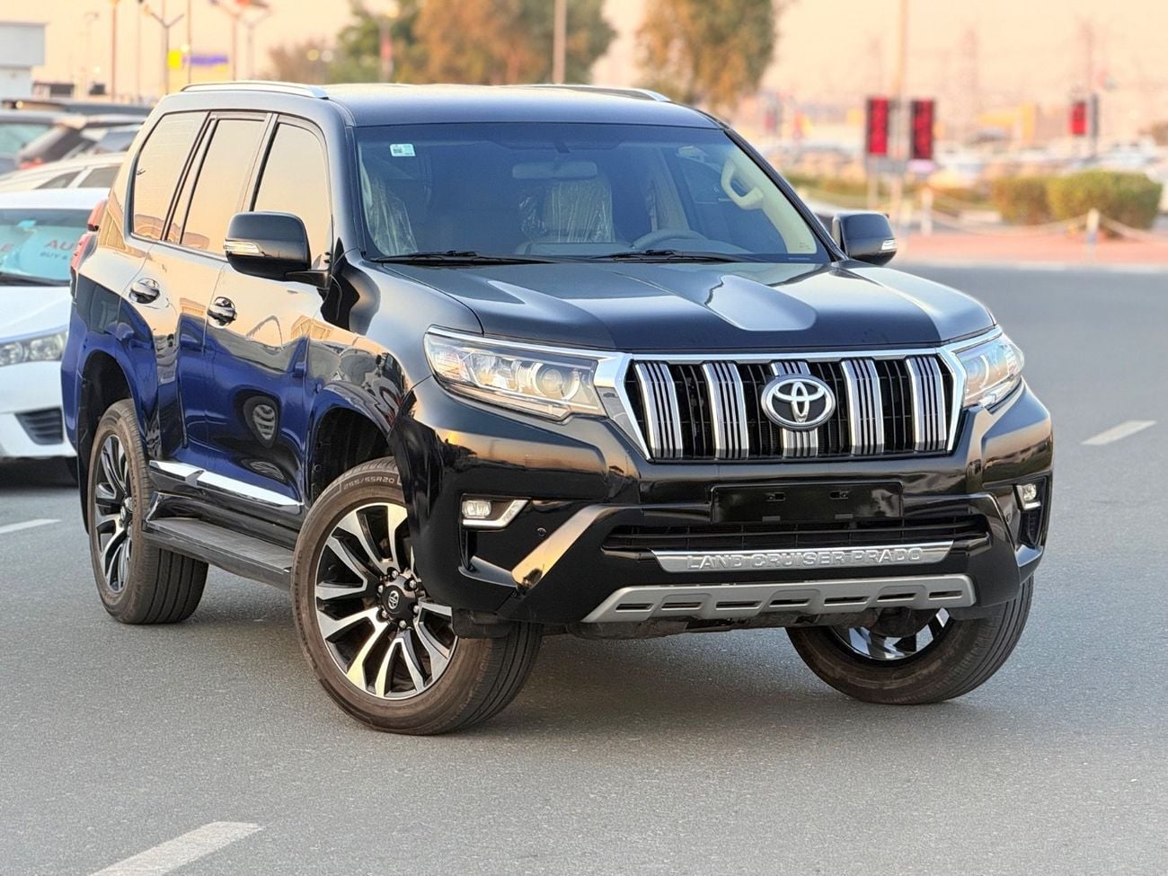Toyota Prado Toyota Prado years 2020 V4 2.7 VXR petrol