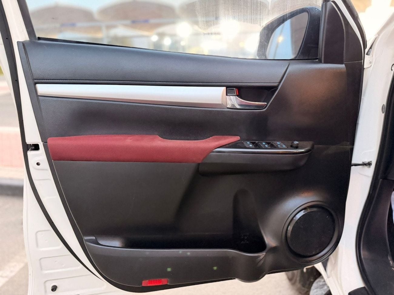 تويوتا هيلوكس S GLX 2.4L AWD A/T