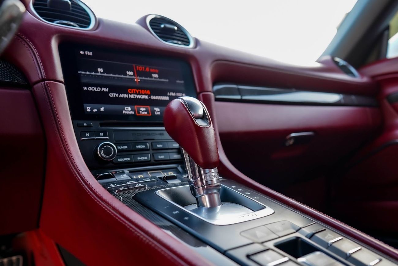 Porsche 718 Boxster Porsche 718 Boxster GTS Convertible 2018 GCC under Warranty with Flexible Down-Payment/ Flood Free.